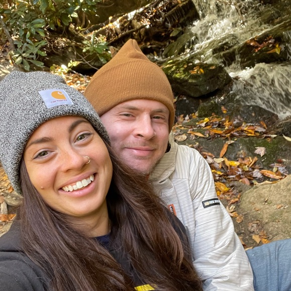 Meet your Posher, Taylor - Picture 3 of 8